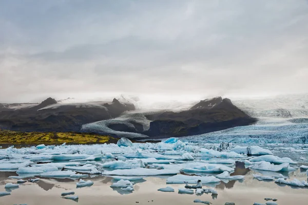 冰岛海岸冰川融化的美丽景象 — 图库照片