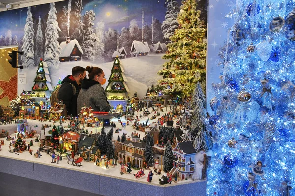 Turin Italien November 2021 Ein Festlicher Markt Mit Weihnachtlichem Dekor — Stockfoto