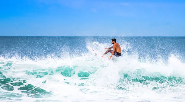 Florianopolis Brasil Abr 2019 Uma Bela Vista Mole Beach Surfista — Fotografia de Stock