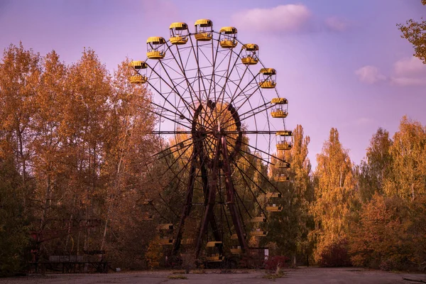 1986 Çernobil Dördüncü Reaktöründeki Nükleer Kazadan Sonra Prypiat Eğlence Parkı — Stok fotoğraf