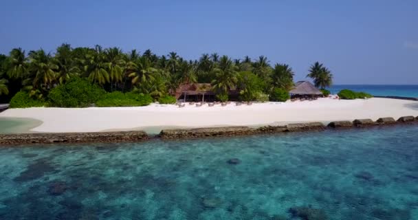 Prachtig Tropisch Strand Met Wit Zand Blauwe Lucht — Stockvideo