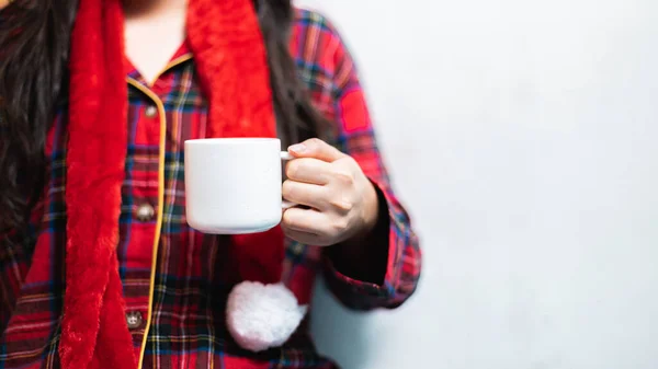 Closeup Shot Person Cozy Red Christmas Pajamas Holding Drink — Stockfoto