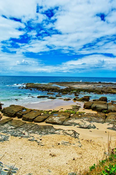 Ein Leerer Weißer Sandstrand Auf Einer Insel — Stockfoto