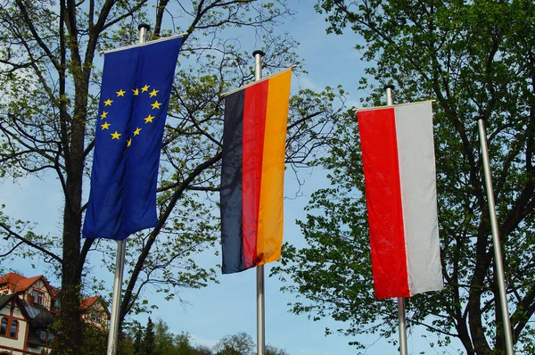 Eppstein Alemanha Maio 2021 Bandeiras Europa Alemanha Hesse Voam Frente — Fotografia de Stock