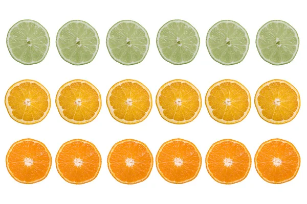 新鲜的柑橘片在白色背景上被分离出来 — 图库照片