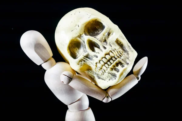 Manichino Legno Umano Con Grande Cranio Isolato Nero — Foto Stock
