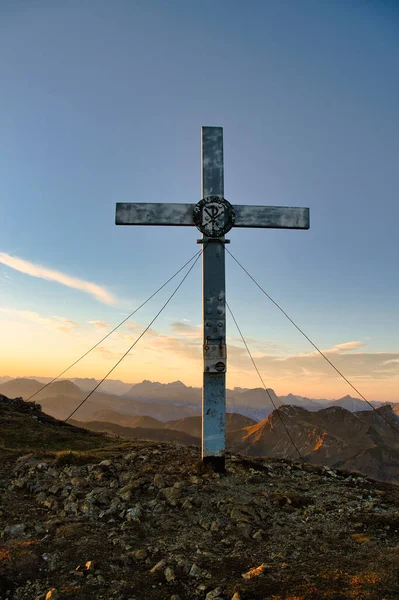Scenic Shot Goesseck Summit Cross Sunset Eisenerzer Alps — Φωτογραφία Αρχείου