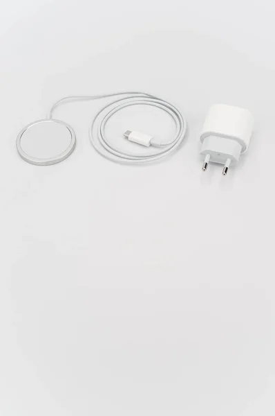 Inverigo Italy Nov 2021 Magsafe Wireless Induction Device Charger Cable — 스톡 사진