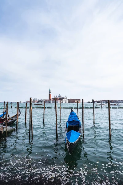 Vertical Shot Small Port Front San Giorgio Maggiore Church Venice — Foto de Stock