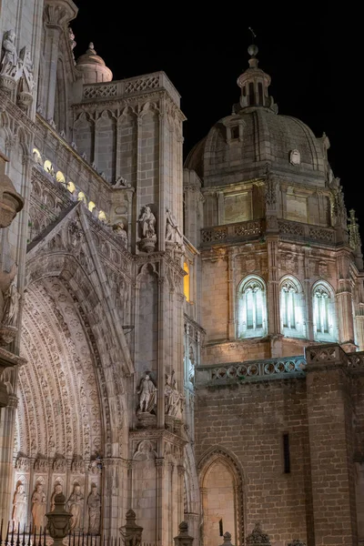 Spanya Toledo Daki Santa Maria Katedrali Nin Güzel Gece Manzarası — Stok fotoğraf