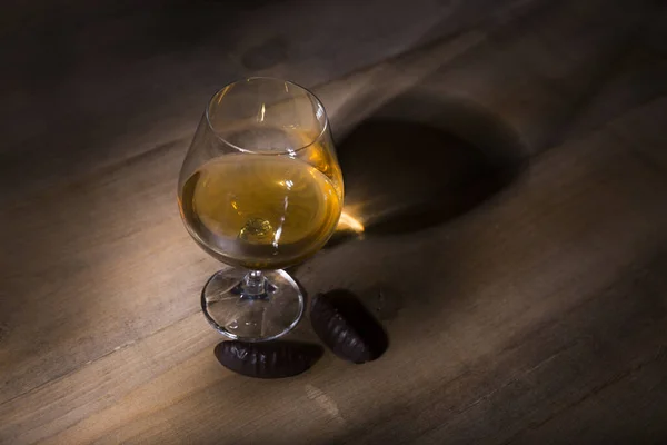 High Angle Shot Glass Brandy Wooden Table — Stok fotoğraf