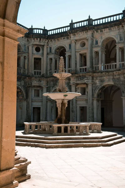 Fountain Courtyard Monastery Convento Cristo Tomar Portugal — Foto de Stock