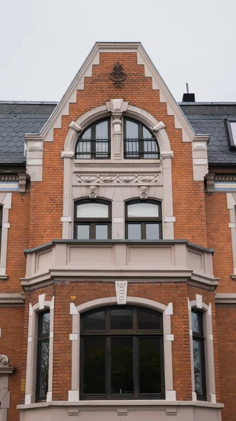 Front View Old Brick Stone House Big Windows Cloudy Day — Stock Photo, Image