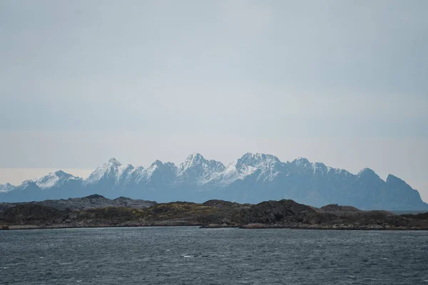 Una Nebbiosa Vista Invernale Delle Isole Lofoten Norvegia — Foto Stock