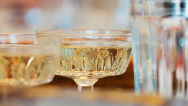 Een Close Van Glazen Met Champagne — Stockfoto