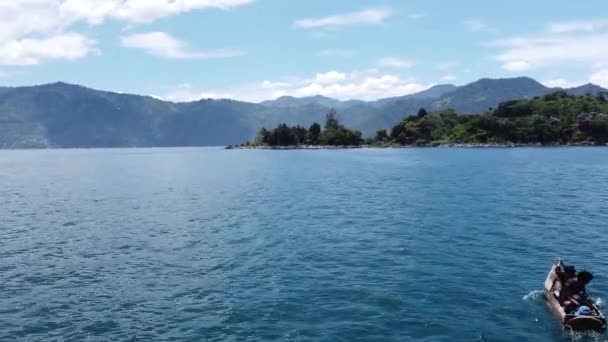 Schöne Aussicht Auf Den See Den Bergen — Stockvideo
