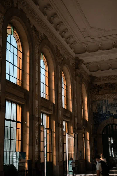 Vertical Shot Row Arched Windows Doors Sao Bento Train Station — Foto de Stock