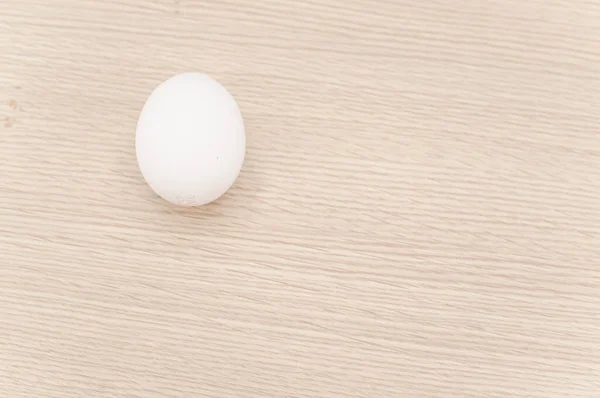 Huevos Blancos Orgánicos Una Superficie Mesa Madera Natural Con Espacio — Foto de Stock