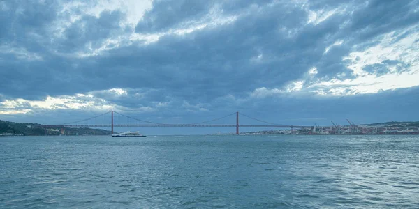 Beautiful View Abril Bridge Sea Almada Portugal — стоковое фото