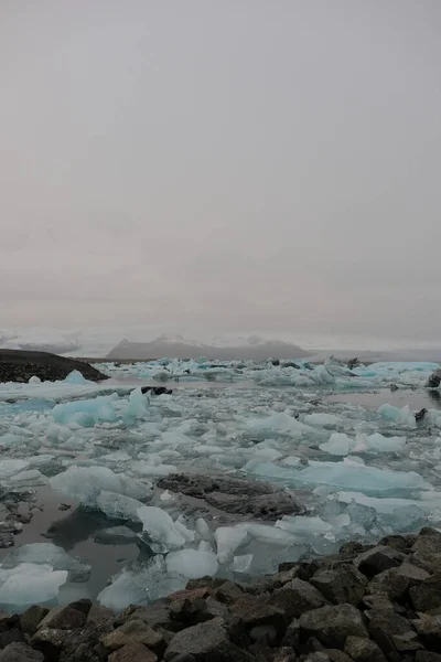 Chilling View Jokulsarlon Glacier Lagoon Iceland — стоковое фото