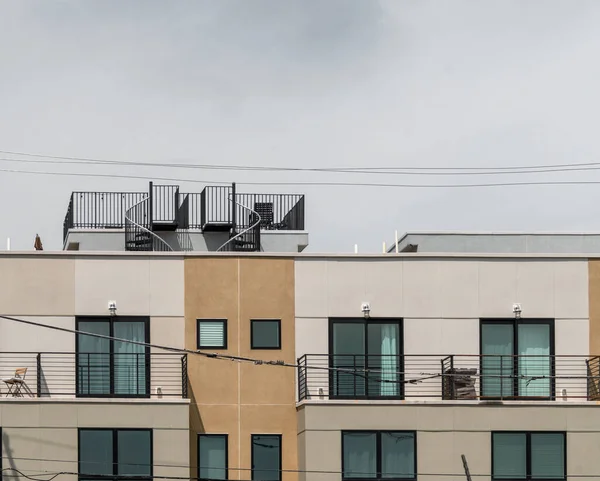 Beautiful Shot Upper Floor Roof Building — Stok fotoğraf