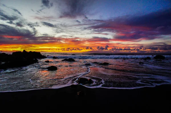 Eine Schöne Aufnahme Einer Meereslandschaft Während Des Sonnenuntergangs Auf Teneriffa — Stockfoto