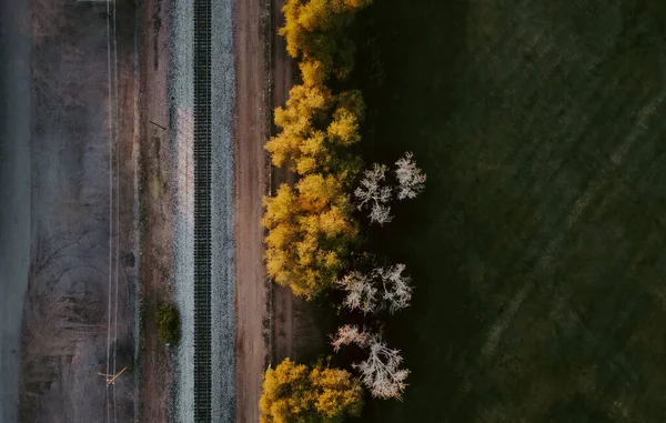 Une Vue Dessus Chemin Fer Passant Près Champ — Photo