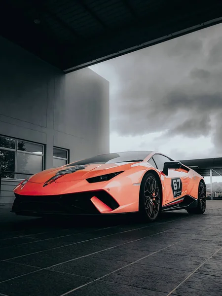 Johannesburg Sudáfrica 2021 Plano Vertical Lamborghini Huracán Naranja Performante Con — Foto de Stock