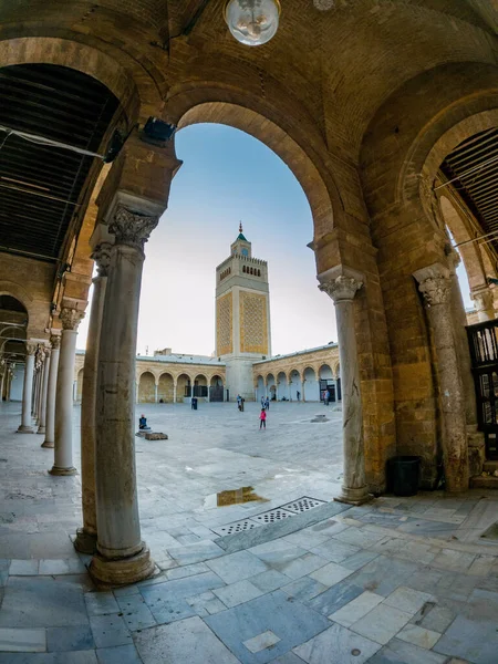 Low Angle Shot Zaytuna Mosque Tunisia — Stockfoto