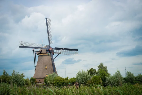 Kinderdiijks Väderkvarn Mot Molnig Himmel Nederländerna — Stockfoto