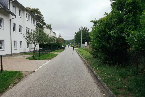Baabe Alemanha Set 2021 Edifícios Estradas Pedestres Rodeados Por Áreas — Fotografia de Stock