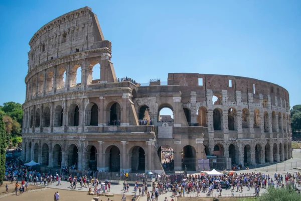ローマ イタリア 2019年8月1日 イタリアのローマにあるコロシアムの美しいショット — ストック写真