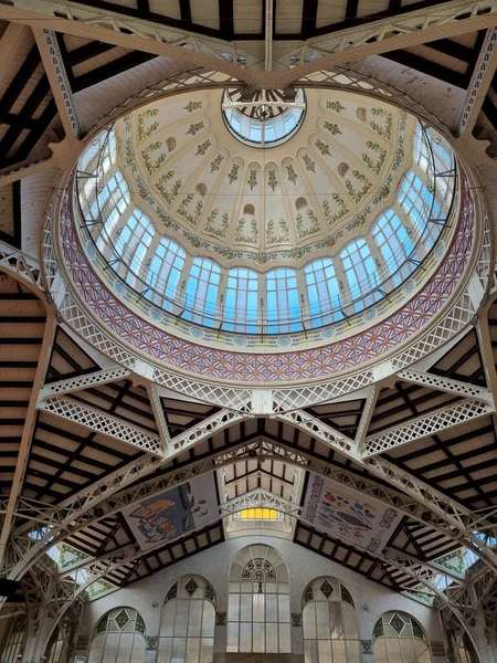 Una Vista Bajo Ángulo Hermoso Techo Mercado Valencia España — Foto de Stock