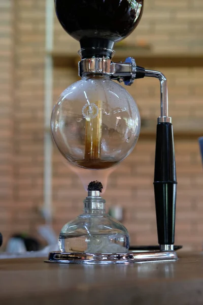 Vertical Shot Glass Syphon Coffee Maker Table Blurry Background — Fotografia de Stock