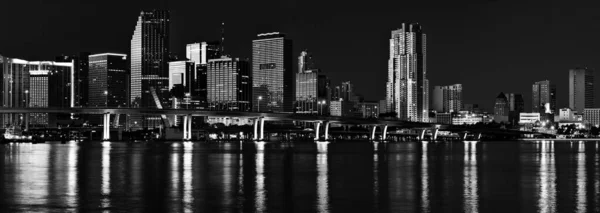 Gråskala Stadsbild Miami Florida Natten — Stockfoto