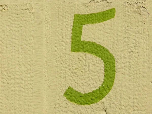 Close Shot Big Green Number Painted Old Weathered Grungy Concrete — Stock Fotó