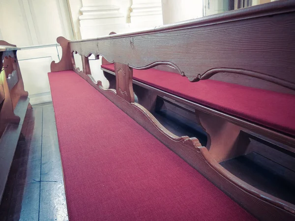 Close Shot Empty Red Wooden Pew Church Detail — 스톡 사진