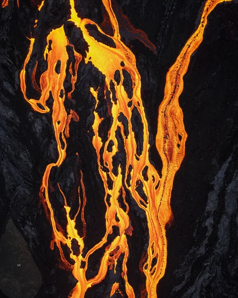Een Verticaal Schot Van Lava Rivieren Van Actieve Vulkaan — Stockfoto