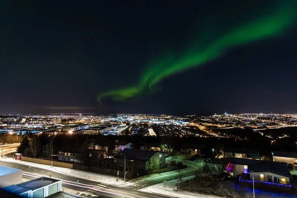 Lenyűgöző Felvétel Északi Fényekről Reykjavik Felett Izlandon — Stock Fotó