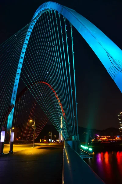 Вертикальний Постріл Синьої Арки Моста Експо Теджон Південна Корея — стокове фото