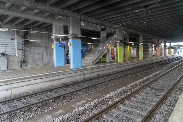 Een Horizontaal Schot Van Een Lege Spoorweg — Stockfoto