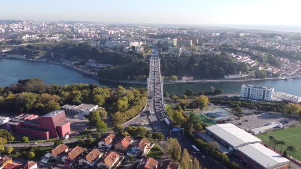 Flygbilder Trafiken Stadsvägen — Stockvideo