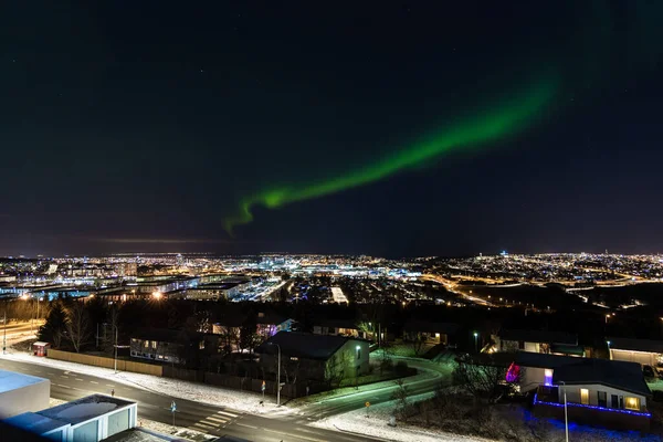 Lenyűgöző Felvétel Északi Fényekről Reykjavik Felett Izlandon — Stock Fotó