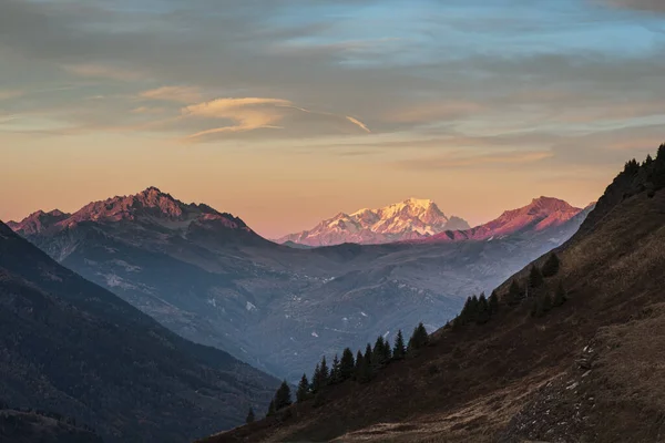 Uma Bela Vista Mont Blanc Col Madeleine Antes Pôr Sol — Fotografia de Stock