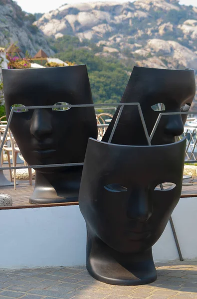 Poltu Quatu Italien Aug 2021 Modern Skulptur Masker Park Vid — Stockfoto