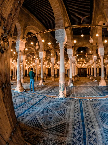 Wnętrze Pięknego Meczetu Zaytuna Tunezji — Zdjęcie stockowe