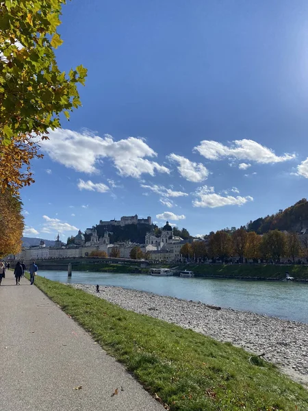 Vertikal Bild Floden Salzach Som Flyter Salzburg Österrike — Stockfoto