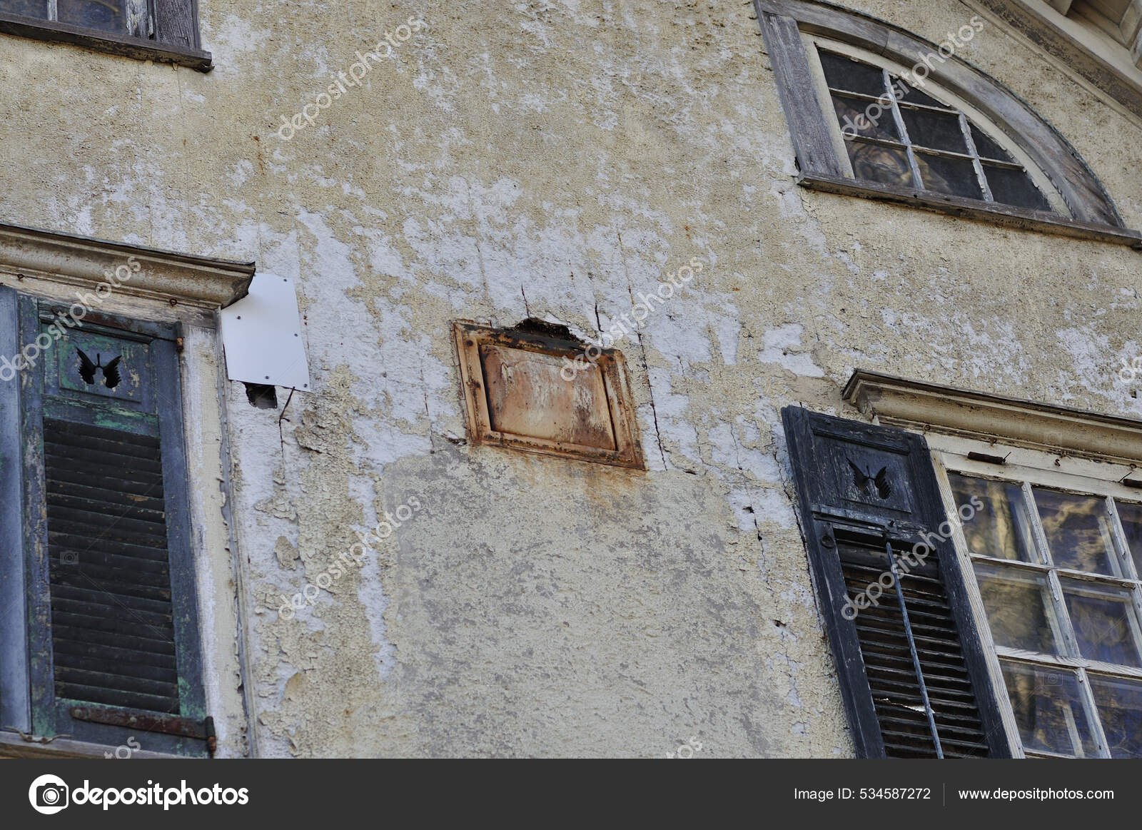 Closeup Archibald Johnston Mansion Bethlehem Pennsylvania Daylight