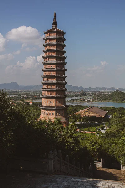 Vertical Beautiful Exterior Bai Dinh Pagoda Buddhist Temple Vietnam — Stock Photo, Image