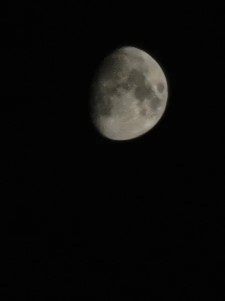 Textured Gray Almost Full Moon Black Sky — Stockfoto